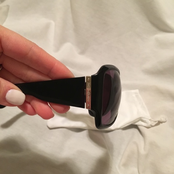 Authentic ysl Sunglasses - Picture 2 of 4